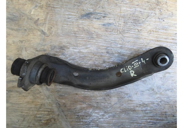 Кронштейн передньої балки правий Renault Clio III, Modus, 8200127321 